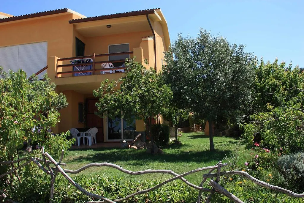 Appartamenti Salusai Trinità dʼAgultu 0*,